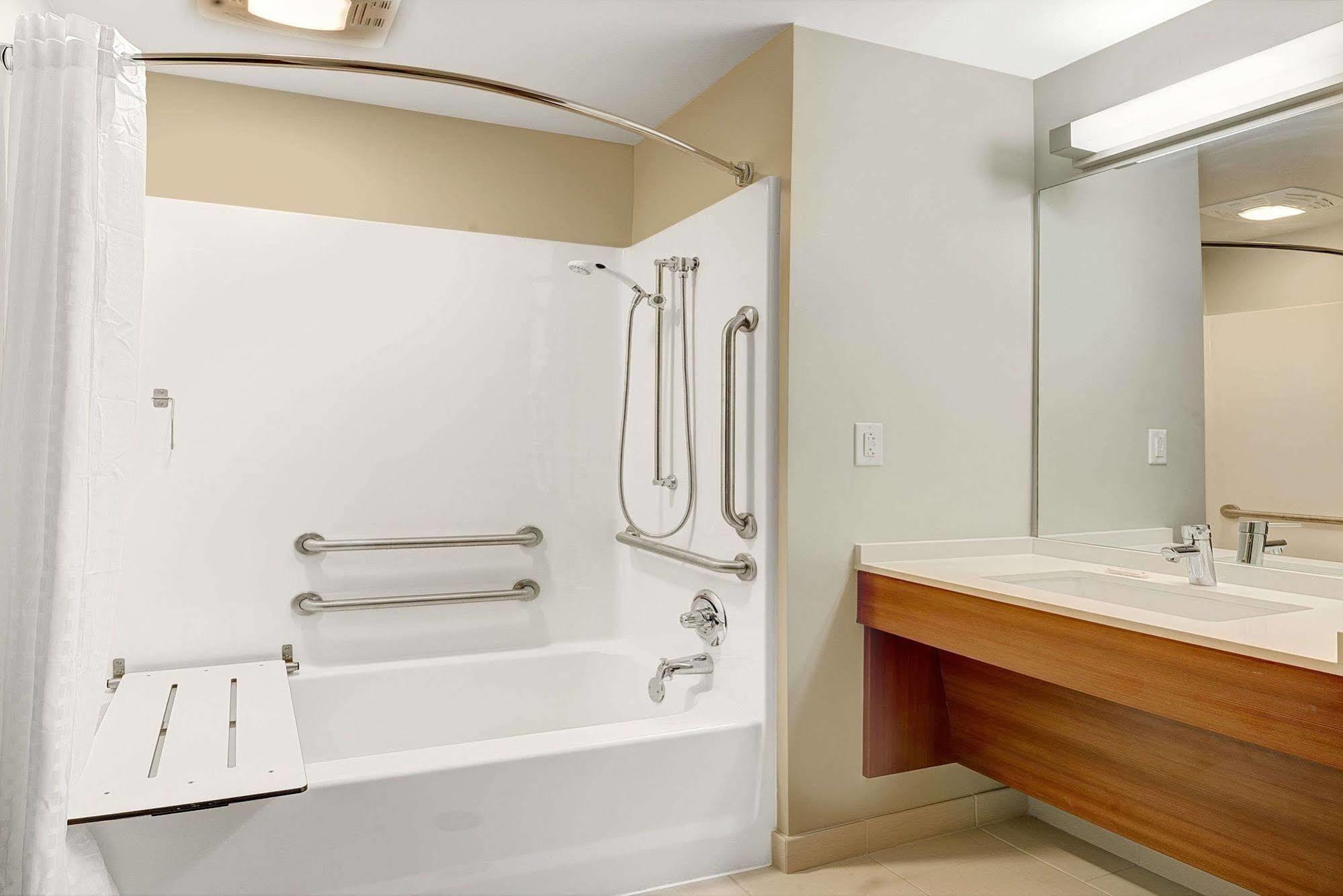 Microtel Inn & Suites By Wyndham Philadelphia Airport Ridley Park Zewnętrze zdjęcie